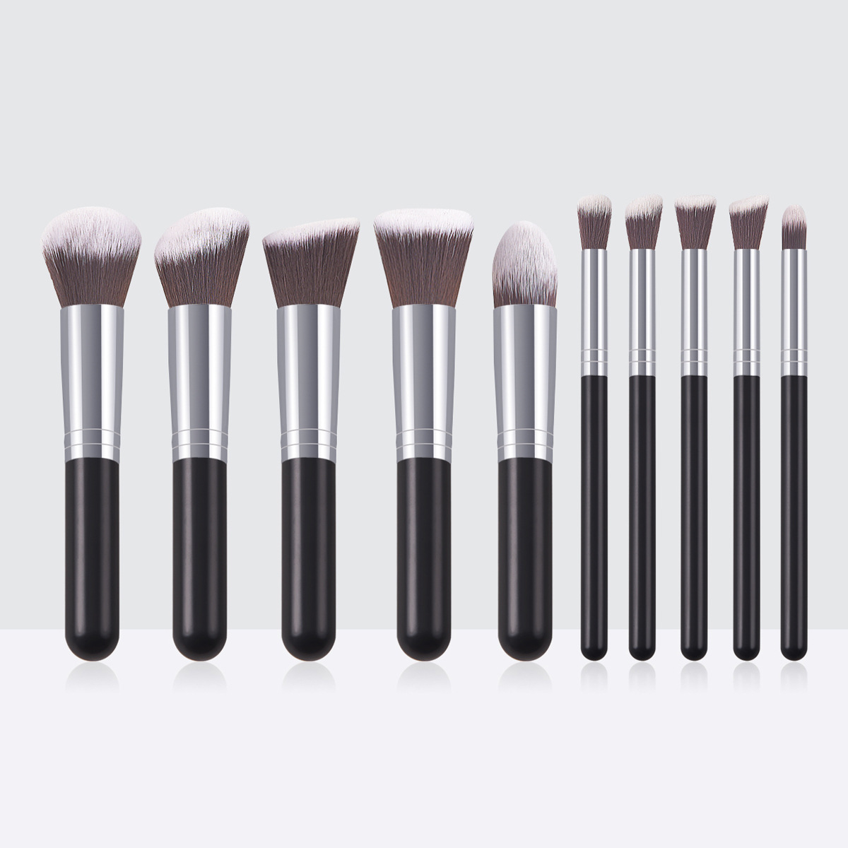 Huda Beauty Makeup Brush Set - مجموعة فرش مكياج صغيرة مكونة من