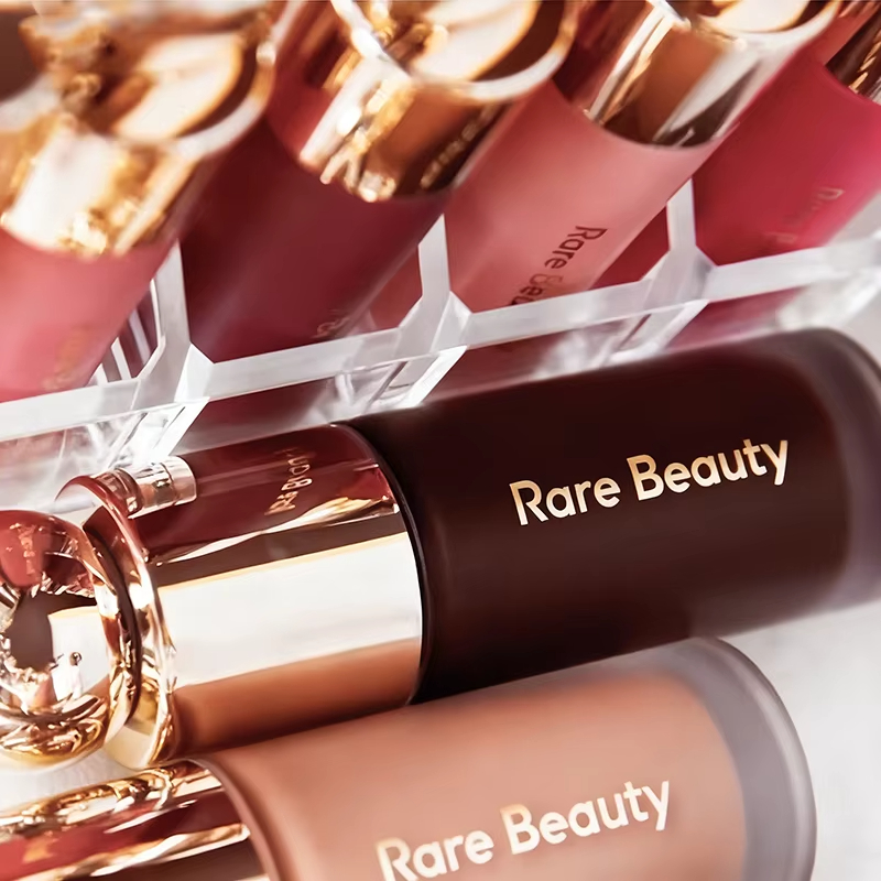 Beauty Love Makeup - بلاش سائل ناعم من رير بيوتي،