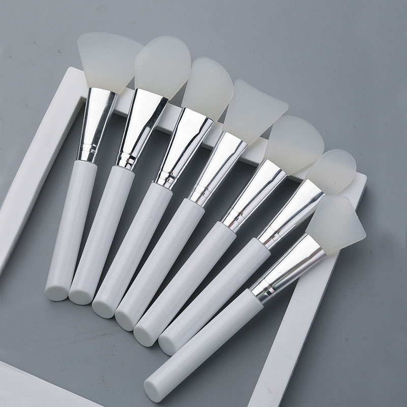 7 قطع فرشاة قناع الوجه السيليك - مراجعة Huda Beauty Makeup Brush Set وسعره