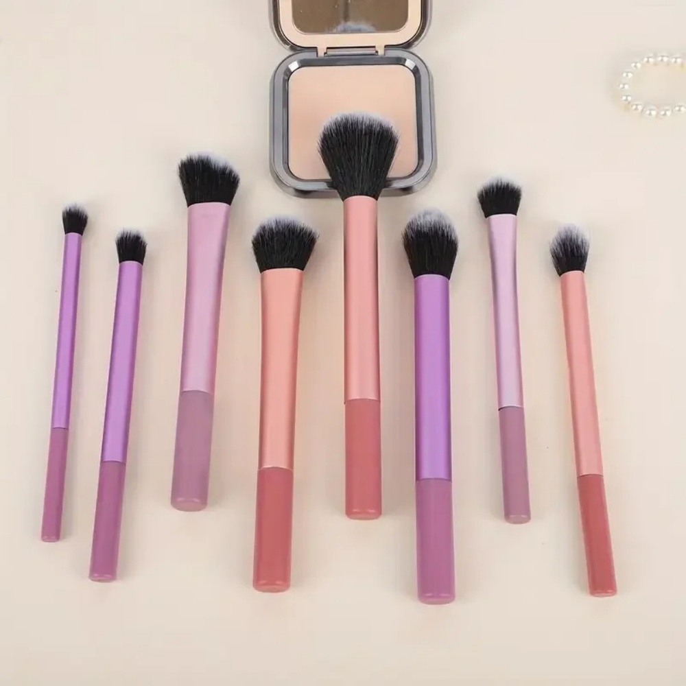 مجموعة فرش مكياج مكونة من 8 قط - مراجعة Huda Beauty Makeup Brush Set وسعره