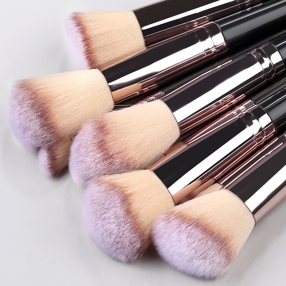 مجموعة فرش مكياج احترافية مكون - مراجعة Huda Beauty Makeup Brush Set وسعره