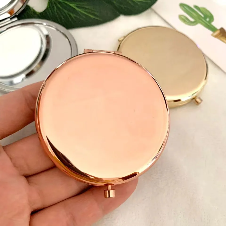 مرآة مكياج محمولة بلون ذهبي ور - مراجعة Makeup Is Beauty Quotes وسعره