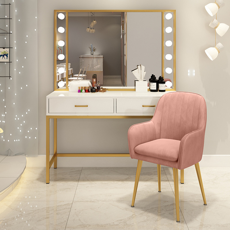 طاولة مكياج استوديو الصور طاول - مراجعة Beauty Makeup Store وسعره