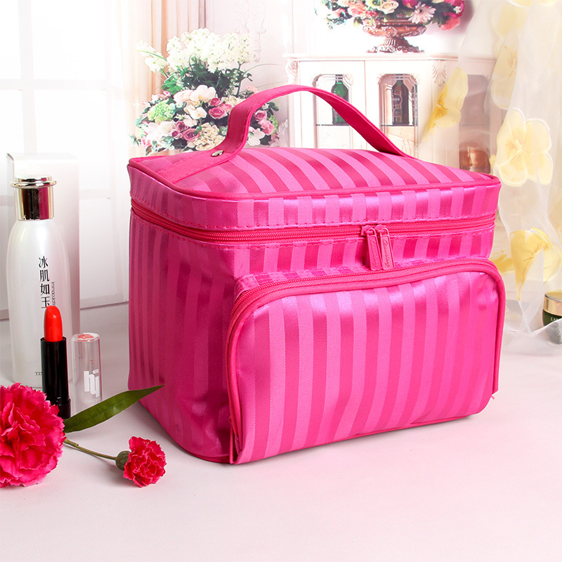    حقائب مستحضرات تجميل نسائي - مراجعة Beauty Makeup Organizer وسعره