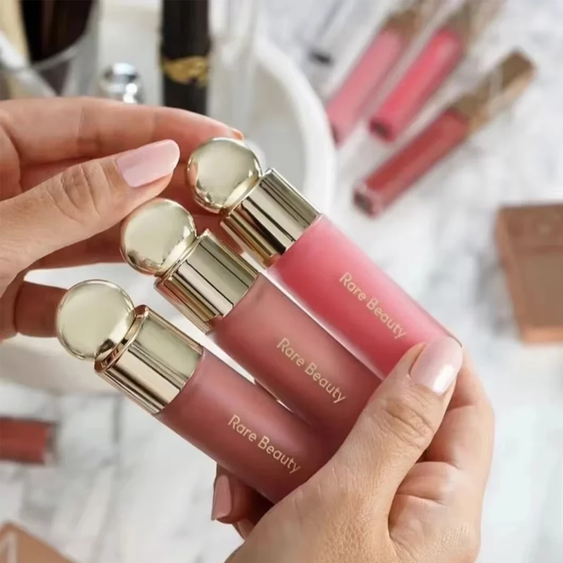 بلاش سائل ناعم طويل الأمد من R - مراجعة Beauty Love Makeup وسعره