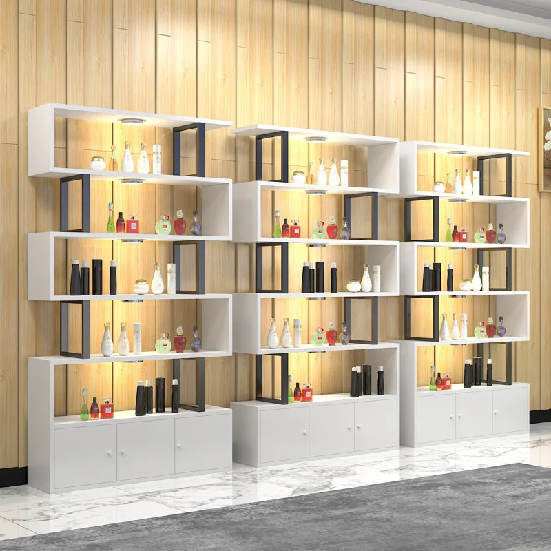 تصميم داخلي مخصص لمتجر مستحضرا - مراجعة Beauty Makeup Store وسعره